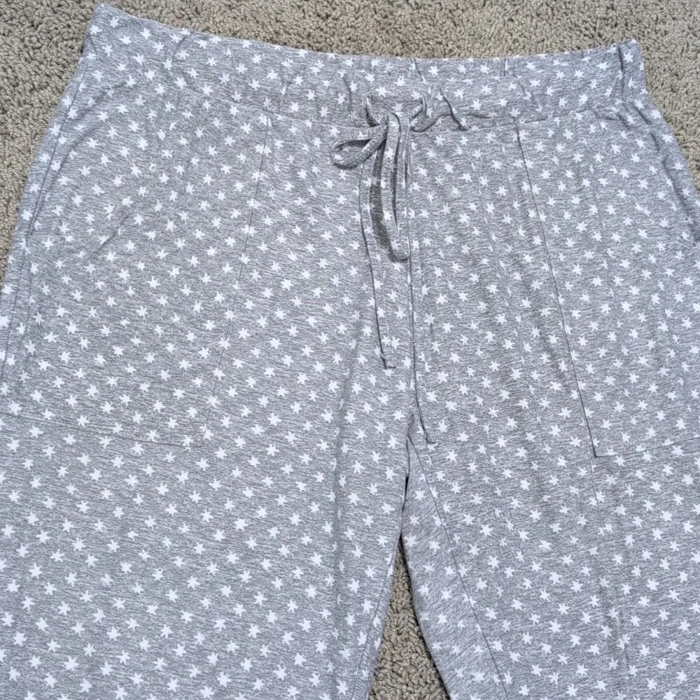 Lucky Brand Pajama Pants Gray Star‎ Patterned Loungewear SO SOFT Size Small - Picture 2 of 9